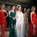 المصممون في نفق والصناعة في أقبية.. الموضة السورية إلى الضوء البعيد