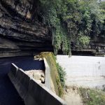 بلدية جبلة “تعتقل” شلالات وادي القلع